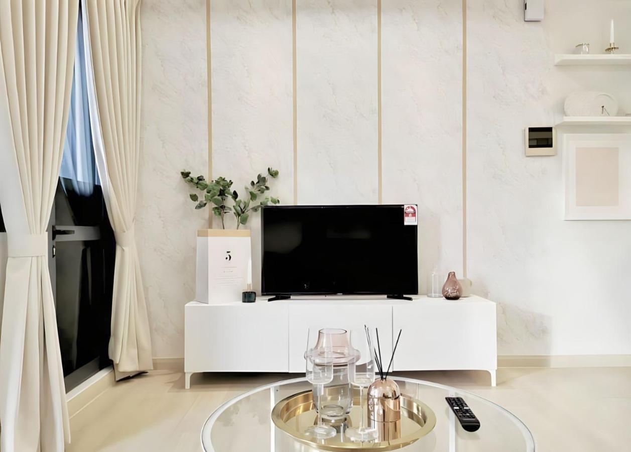 Star Residance Klcc-Two Bedroom Apartment กัวลาลัมเปอร์ ภายนอก รูปภาพ